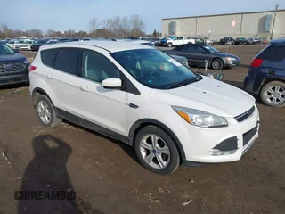2014 Ford Escape SE with VIN 1FMCU0GXXEUC51060, listed as a IAAI auction lot 41814380 with 155,233 mi miles. Bid and sale history available at carsss.com. Image 1.