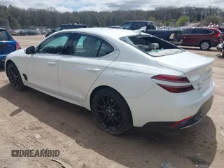 2023 Genesis G70 2.0T z VIN KMTG34TA7PU131917, wystawiony jako IAAI lot #42142928 z przebiegiem 32 158 mil mil oraz . Historia ofert i sprzedaży dostępna na DreamBid. Obrazek 3.
