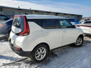 2022 Kia Soul LX with VIN KNDJ23AU9N7804782, listed as a Copart auction lot 88749865 with 24,719 mi miles and Salvage Title. Bid and sale history available at carsss.com. Image 3.