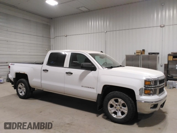 2014 Chevrolet Silverado 1500 LT with VIN 3GCUKREC7EG162830, listed as a Copart auction lot 49585565 with 207,709 mi miles and Salvage Title. Bid and sale history available at DreamBid. Image 4.