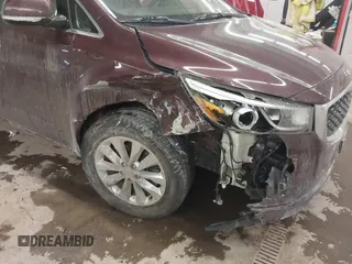 2017 Kia Sedona EX with VIN KNDMC5C1XH6292548, listed as a IAAI auction lot 41326653 with 121,491 mi miles. Bid and sale history available at carsss.com. Image 6.