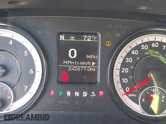 2018 Ram 1500 SLT z VIN 1C6RR6GG2JS119281, wystawiony jako IAAI lot #41897492 z przebiegiem 242 877 mil mil oraz . Historia ofert i sprzedaży dostępna na DreamBid. Obrazek 15.