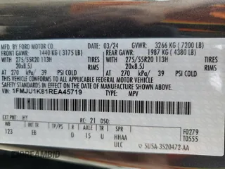 2024 Ford Expedition Limited с VIN 1FMJU1K81REA45719, выставлен на аукционе Copart как лот 59582435 с пробегом 24 540 миль миль и Чистый • Clean title. История ставок и продаж доступна на DreamBid. Изображение 14.