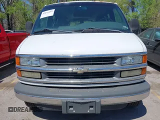 2002 Chevrolet Express with VIN 1GAHG39R721197305, listed as a IAAI auction lot 42041685 with 119,605 mi miles and . Bid and sale history available at carsss.com. Image 6.