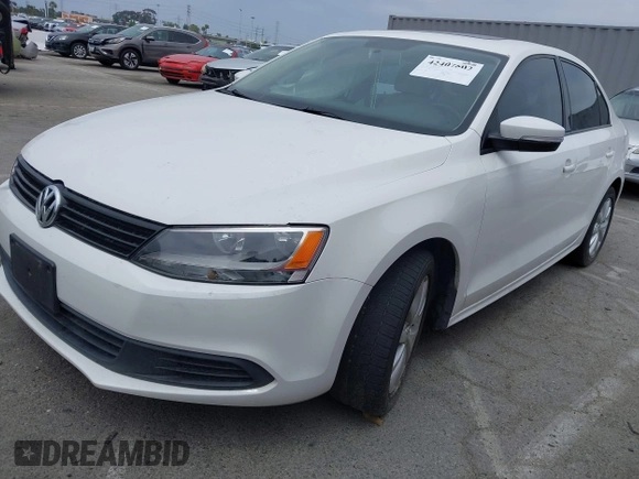2011 Volkswagen Jetta SE with VIN 3VWDX7AJ2BM345251, listed as a IAAI auction lot 42407502 with 110,121 mi miles and . Bid and sale history available at DreamBid. Image 2.