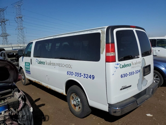 2008 Chevrolet Express Passenger z VIN 1GAHG39K381169612, wystawiony jako Copart lot #48710805 z przebiegiem 73 688 mil mil oraz Czysty tytuł • Clean title. Historia ofert i sprzedaży dostępna na DreamBid. Obrazek 2.