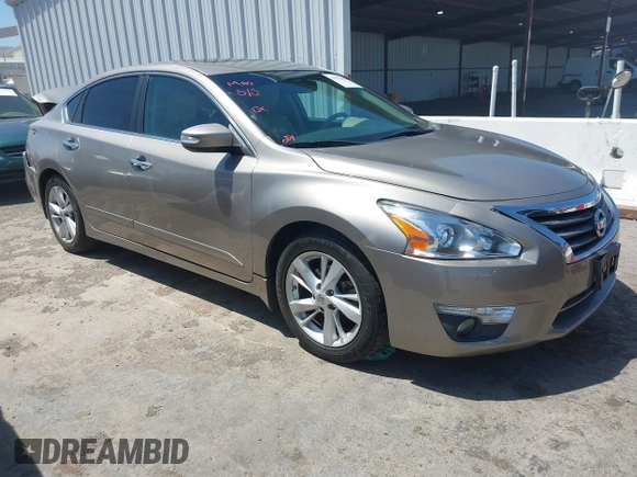 2014 Nissan Altima S with VIN 1N4AL3APXEC406131, listed as a IAAI auction lot 42172846 with 136,315 mi miles and . Bid and sale history available at carsss.com. Image 1.