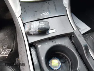 2013 Lincoln MKZ Hybrid с VIN 3LN6L2LU4DR812074, выставлен на аукционе IAAI как лот 41718862 с пробегом 248 449 миль миль и . История ставок и продаж доступна на DreamBid. Изображение 11.