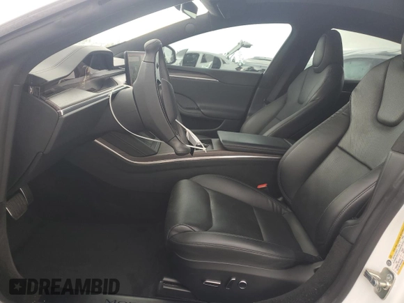 2022 Tesla Model S with VIN 5YJSA1E53NF492855, listed as a Copart auction lot 54545185 with 62,856 mi miles and Salvage title. Bid and sale history available at DreamBid. Image 7.