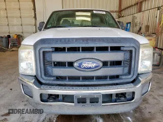 2013 Ford F-250 XL with VIN 1FT7X2B67DEA09021, listed as a Copart auction lot 59056545 with 294,875 mi miles and Clean title. Bid and sale history available at DreamBid. Image 5.