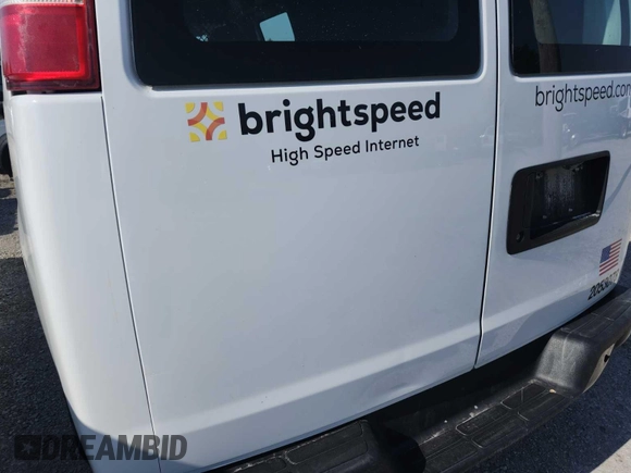 2015 Chevrolet Express Cargo with VIN 1GCWGFCF2F1262646, listed as a IAAI auction lot 42801576 with 165,952 mi miles and . Bid and sale history available at DreamBid. Image 12.