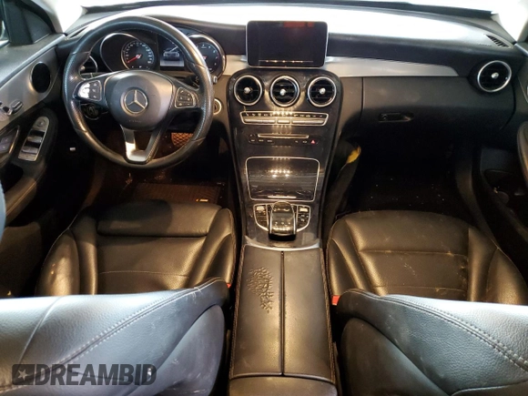 2015 Mercedes-Benz C 300 Luxury with VIN 55SWF4KB6FU014749, listed as a Copart auction lot 55673185 with 152,729 mi miles and Clean title. Bid and sale history available at DreamBid. Image 8.