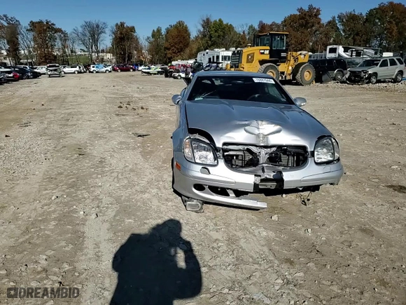 2003 Mercedes-Benz SLK-Class 3.2L with VIN WDBKK65F83F276025, listed as a Copart auction lot 76887044 with 38,423 mi miles and Salvage Title. Bid and sale history available at carsss.com. Image 10.