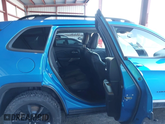 2018 Jeep Cherokee Limited with VIN 1C4PJMDX3JD575794, listed as a IAAI auction lot 41092523 with 64,337 mi miles. Bid and sale history available at carsss.com. Image 8.