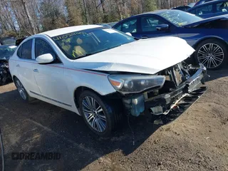2016 Kia Cadenza Premium with VIN KNALN4D76G5216524, listed as a IAAI auction lot 41029900 with 176,083 mi miles. Bid and sale history available at carsss.com. Image 1.