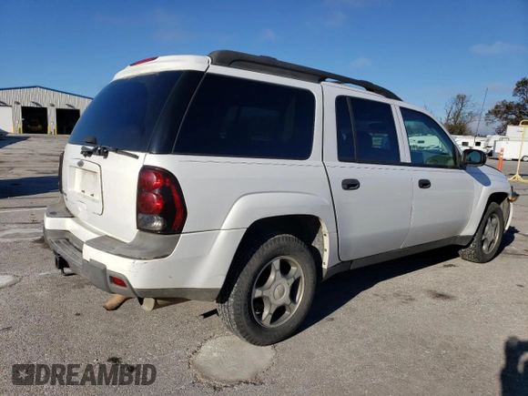 2006 Chevrolet TrailBlazer LS with VIN 1GNET16S266105051, listed as a Copart auction lot 79528534 with 223,228 mi miles and Salvage Title. Bid and sale history available at DreamBid. Image 3.