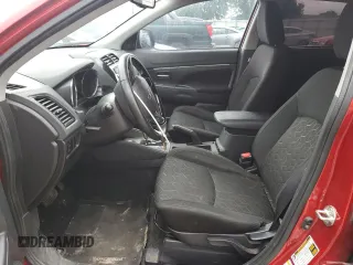 2023 Mitsubishi Outlander ES z VIN JA4ARUAU5PU015982, wystawiony jako Copart lot #58028605 z przebiegiem 69 942 mil mil oraz Tytuł czysty. Historia ofert i sprzedaży dostępna na DreamBid. Obrazek 7.
