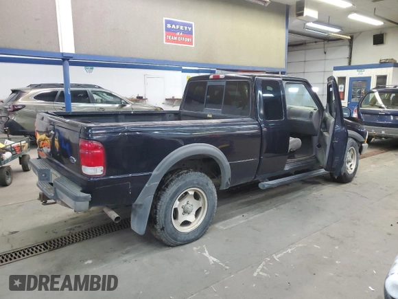 2000 Ford Ranger XLT with VIN 1FTZR15X3YTB33368, listed as a Copart auction lot 46928415 with 220,211 mi miles and Salvage Title. Bid and sale history available at carsss.com. Image 3.