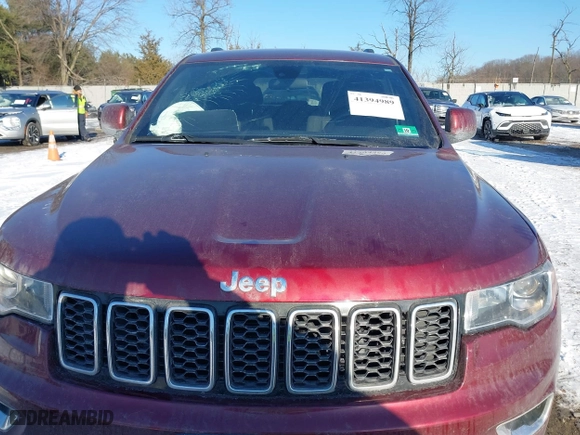 2018 Jeep Grand Cherokee Laredo E with VIN 1C4RJFAG8JC127274, listed as a IAAI auction lot 41394989 with 106,608 mi miles. Bid and sale history available at carsss.com. Image 12.