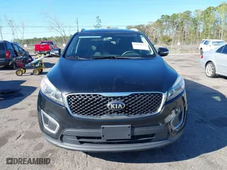 2016 Kia Sorento LX with VIN 5XYPG4A56GG140800, listed as a IAAI auction lot 41828064 with 174,113 mi miles. Bid and sale history available at carsss.com. Image 12.