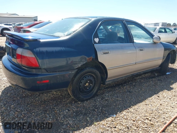 1997 Honda Accord LX with VIN 1HGCD5636VA041493, listed as a IAAI auction lot 41819641 with 201,308 mi miles and . Bid and sale history available at carsss.com. Image 4.
