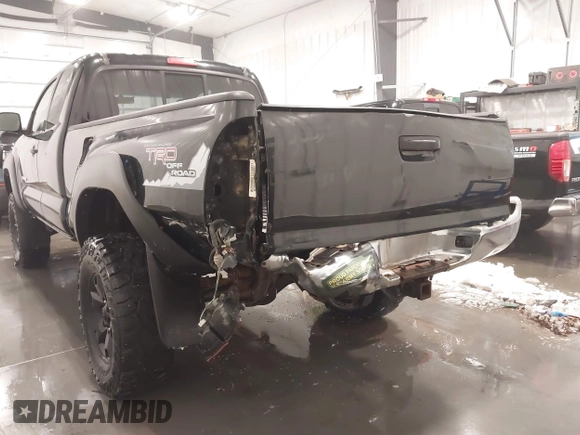 2008 Toyota Tacoma with VIN 5TEUU42N48Z559164, listed as a IAAI auction lot 41609248 with 145,611 mi miles and . Bid and sale history available at DreamBid. Image 6.