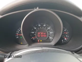 2016 Kia Soul + z VIN KNDJP3A56G7299698, wystawiony jako Copart lot #53424645 z przebiegiem 123 783 mil mil oraz Nie do naprawy • Non repairable. Historia ofert i sprzedaży dostępna na DreamBid. Obrazek 9.