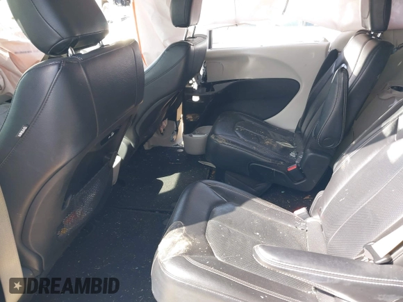 2022 Chrysler Pacifica Touring L with VIN 2C4RC1BGXNR132615, listed as a IAAI auction lot 41643983 with 45,717 mi miles and . Bid and sale history available at DreamBid. Image 8.