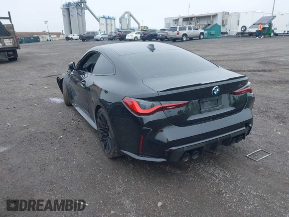 2022 BMW M4 Competition xDrive с VIN WBS43AZ04NCJ24059, выставлен на аукционе IAAI как лот 42182813 с пробегом 27 682 миль миль и . История ставок и продаж доступна на DreamBid. Изображение 3.