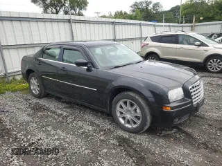 2007 Chrysler 300 Touring with VIN 2C3LK53G57H771707, listed as a Copart auction lot 66577154 with 127,614 mi miles and Clean Title. Bid and sale history available at carsss.com. Image 4.