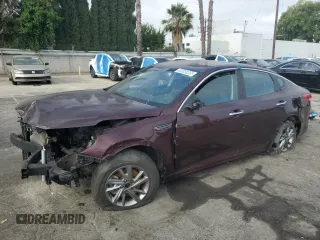 2019 Kia Optima LX z VIN 5XXGT4L38KG302365, wystawiony jako Copart lot #59695905 z przebiegiem Nie podano mil oraz Czysty tytuł • Clean title. Historia ofert i sprzedaży dostępna na DreamBid. Obrazek 1.