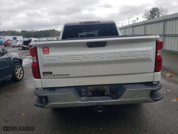 2019 Chevrolet Silverado 1500 Work Truck with VIN 1GCRYAEH2KZ266798, listed as a Copart auction lot 85124214 with 137,663 mi miles and Salvage Title. Bid and sale history available at carsss.com. Image 6.