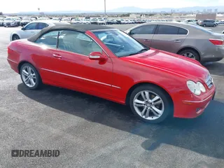 2008 Mercedes-Benz CLK 350 with VIN WDBTK56FX8T094798, listed as a IAAI auction lot 41555114 with 203,903 mi miles and . Bid and sale history available at DreamBid. Image 1.