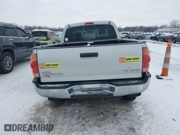 2006 Toyota Tacoma with VIN 5TEUU42N36Z293472, listed as a IAAI auction lot 41320155 with 105,230 mi miles. Bid and sale history available at carsss.com. Image 16.