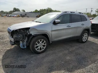 2016 Jeep Cherokee Latitude z VIN 1C4PJMCS1GW269163, wystawiony jako Copart lot #58172415 z przebiegiem 108 952 mil mil oraz Szkoda całkowita • Salvage title. Historia ofert i sprzedaży dostępna na DreamBid. Obrazek 1.