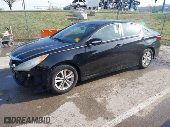 2014 Hyundai Sonata GLS with VIN 5NPEB4AC0EH930779, listed as a IAAI auction lot 41844886 with 116,457 mi miles and . Bid and sale history available at carsss.com. Image 18.