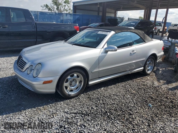 2000 Mercedes-Benz CLK 320/430 z VIN WDBLK70G4YT035047, wystawiony jako Copart lot #52852405 z przebiegiem 141 197 mil mil oraz Szkoda całkowita • Salvage title. Historia ofert i sprzedaży dostępna na DreamBid. Obrazek 1.