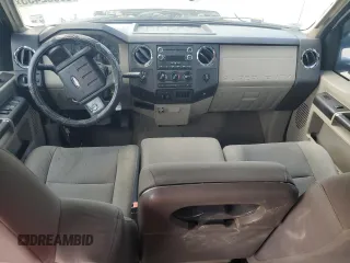 2009 Ford F-250 XL with VIN 1FTSW21R19EB22852, listed as a Copart auction lot 60052435 with 147,095 mi miles and Salvage title. Bid and sale history available at DreamBid. Image 8.