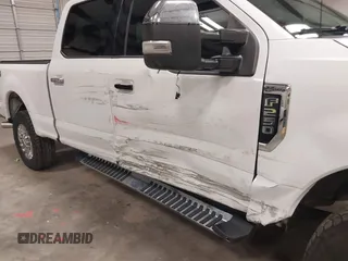 2020 Ford F-250 XL z VIN 1FT7W2B65LED67610, wystawiony jako IAAI lot #41288173 z przebiegiem 160 730 mil mil oraz . Historia ofert i sprzedaży dostępna na DreamBid. Obrazek 6.