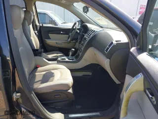 2007 GMC Acadia SLE with VIN 1GKER13797J138090, listed as a IAAI auction lot 41784067 with NaN miles. Bid and sale history available at carsss.com. Image 5.