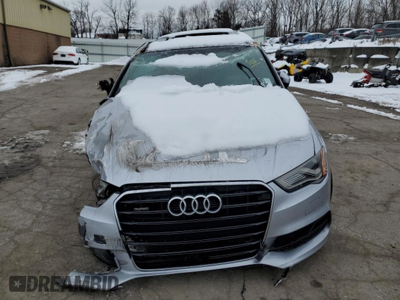 2015 Audi A3 Prestige z VIN WAUKFGFF4F1105040, wystawiony jako Copart lot #44913815 z przebiegiem Nie podano mil oraz Szkoda całkowita • Salvage title. Historia ofert i sprzedaży dostępna na DreamBid. Obrazek 5.