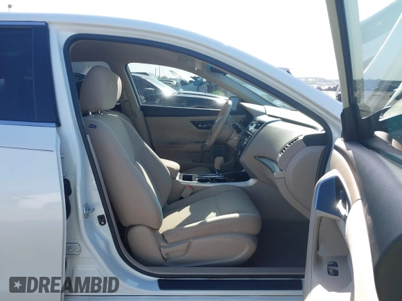 2014 Nissan Altima S with VIN 1N4AL3AP5EN335473, listed as a IAAI auction lot 41952678 with 156,474 mi miles and . Bid and sale history available at DreamBid. Image 5.