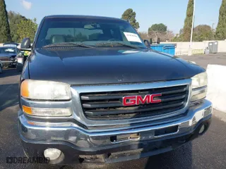 2003 GMC Sierra 1500 SLE with VIN 2GTEC19T631218369, listed as a IAAI auction lot 41456586 with 175,900 mi miles. Bid and sale history available at carsss.com. Image 6.