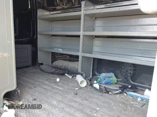2019 Nissan NV Cargo SV z VIN 1N6AF0LY0KN800465, wystawiony jako IAAI lot #42296328 z przebiegiem 119 472 mil mil oraz . Historia ofert i sprzedaży dostępna na DreamBid. Obrazek 8.