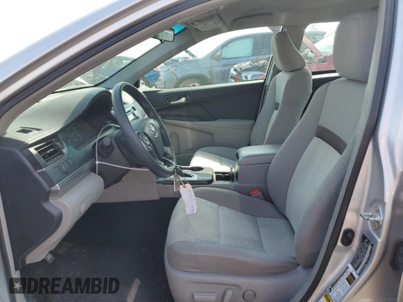 2014 Toyota Camry L with VIN 4T4BF1FK8ER421682, listed as a Copart auction lot 52621075 with 31,272 mi miles and Salvage Title. Bid and sale history available at DreamBid. Image 7.