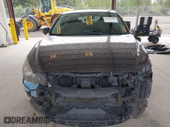 2014 Mazda 3 i Touring z VIN JM1BM1L71E1193465, wystawiony jako IAAI lot #42078287 z przebiegiem 144 014 mil mil oraz . Historia ofert i sprzedaży dostępna na DreamBid. Obrazek 13.