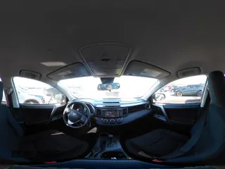 2017 Toyota RAV4 LE z VIN JTMZFREV8HJ118589, wystawiony jako IAAI lot #41975906 z przebiegiem 77 934 mil mil oraz . Historia ofert i sprzedaży dostępna na DreamBid. Obrazek 19.