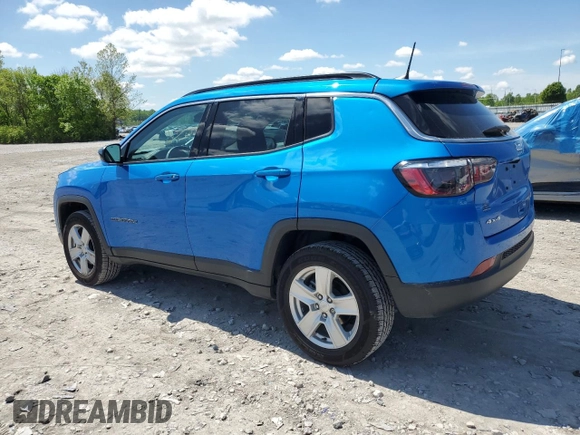 2022 Jeep Compass Latitude z VIN 3C4NJDBB7NT127413, wystawiony jako Copart lot #55268415 z przebiegiem 34 966 mil mil oraz Szkoda całkowita • Salvage title. Historia ofert i sprzedaży dostępna na DreamBid. Obrazek 2.