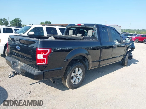 2018 Ford F-150 XL z VIN 1FTEX1CB1JKD88575, wystawiony jako IAAI lot #42395186 z przebiegiem 80 056 mil mil oraz . Historia ofert i sprzedaży dostępna na DreamBid. Obrazek 4.