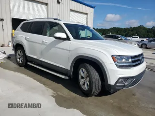 2018 Volkswagen Atlas SE with VIN 1V2CR2CA2JC532383, listed as a Copart auction lot 60138845 with 133,596 mi miles and Salvage title. Bid and sale history available at DreamBid. Image 4.